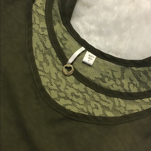 Top - Picture 3 of 7